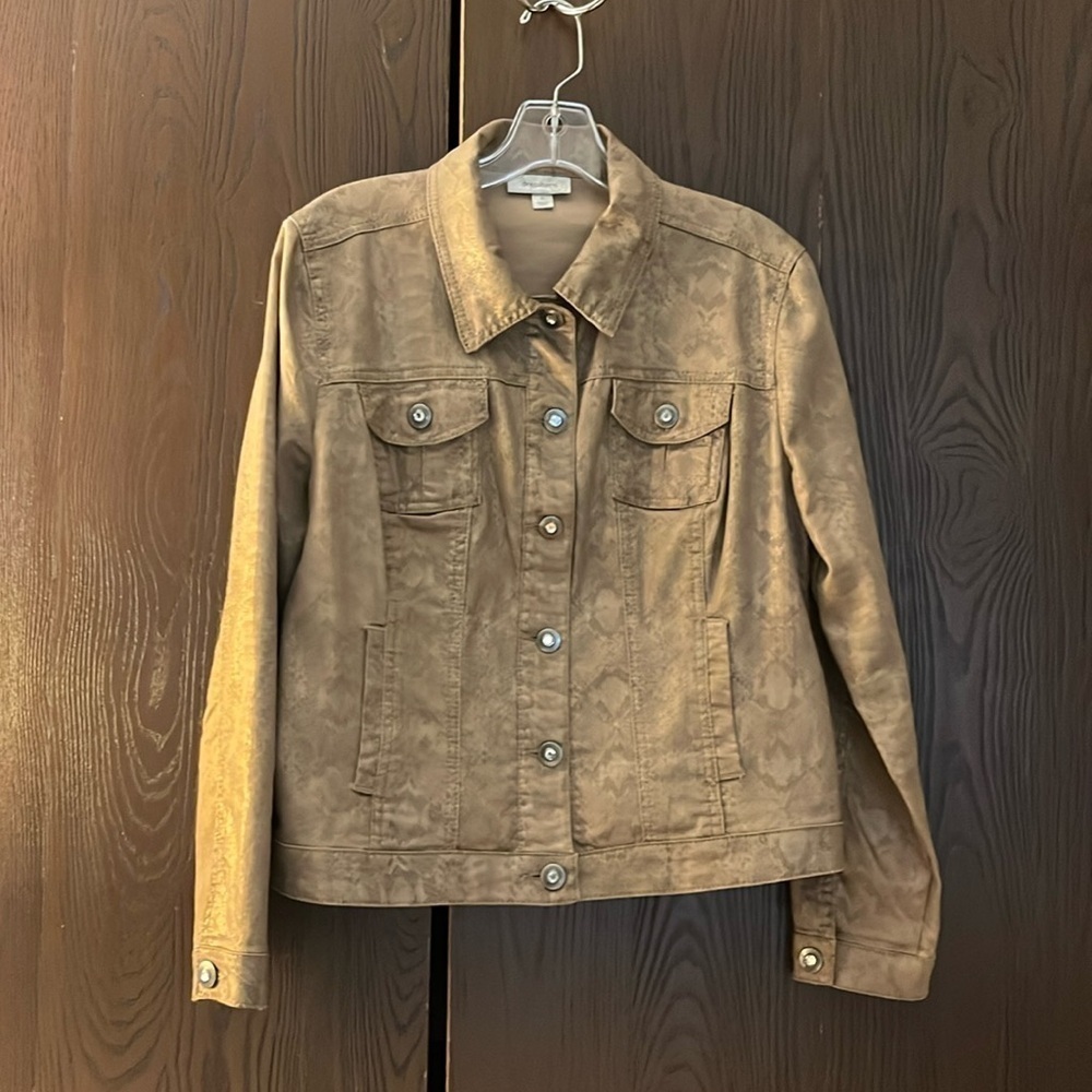 Dressbarn shiny gold scale patterned jacket. Size Medium.